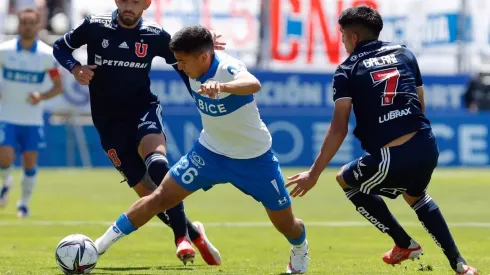 Las estadísticas ponen a Universidad Católica por sobre Universidad de Chile en títulos oficiales, después de ganar la última Supercopa