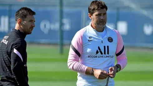 Mauricio Pochettino y Lionel Messi en práctica del PSG