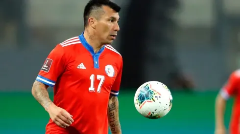 Gary Medel confiesa que el camarín aceptó jugar en Calama pero tienen una advertencia importante
