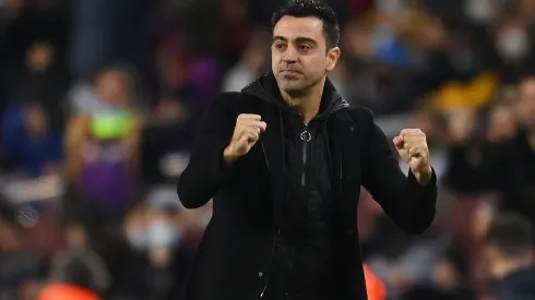 Xavi debutó con una ajustada victoria en la banca del Barcelona.