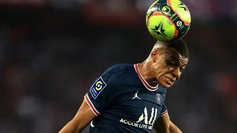 Iván Zamorano y Marcelo Salas son dos de los más insignes goleadores chilenos de la historia y se postulan como ejemplo para que Kylian Mbappé mejore su juego aéreo