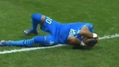 El hincha que provocó la suspensión del Marsella-Lyon tras un brutal botellazo a Dimtri Payet recibió un durísimo castigo y estará largo tiempo sin entrar a los estadios franceses.