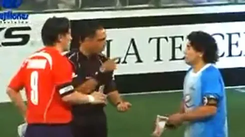 Zamorano y Maradona en el showbol
