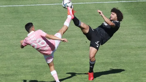 Colo Colo y Universidad Católica pelean punto a punto las últimas dos fechas del Campeonato Nacional, que también tendrá atención en la parte baja de la tabla.