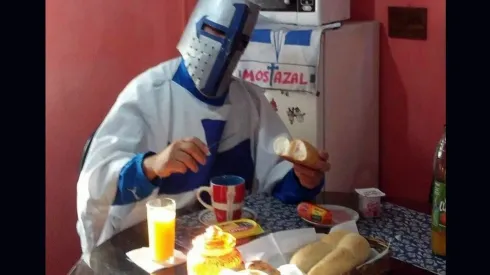 Caballero Cruzado no se atora con tanta marraqueta: los hinchas de Universidad Católica ya preparan la celebración del tetracampeonato