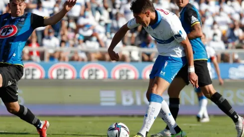 Universidad Católica venció a Huachipato y está a un punto del tetracampeonato.