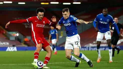 Liverpool y Everton animan uno de los encuentros más importantes de la fecha 14.