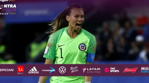 En los Premios Contragolpe, la Gala del Fútbol Femenino de Chile, también se puede votar por la Jugadora Revelación de la temporada, premio que entrega Christiane Endler.