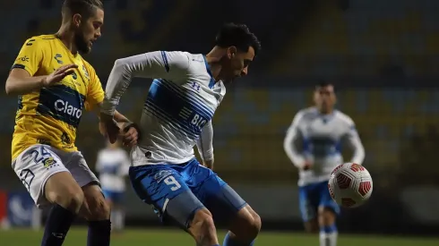 Cientos de hinchas llegaron hasta el sector de Reñaca para dar el último apoyo a Universidad Católica por el tetracampeonato