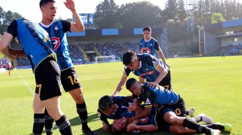 Huachipato le remontó el partido a Melipilla en el CAP
