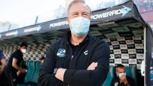 Roberto Sensini deja de ser entrenador en Everton de Viña del Mar