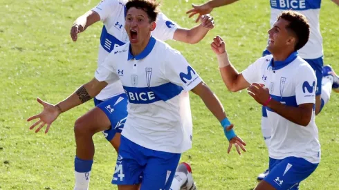 Alfonso Parot remató la temporada en un excelente nivel como lateral izquierdo de Universidad Católica