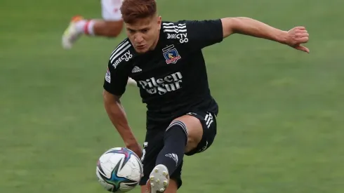 Leonardo Gil tuvo que jugar con una molestia en la rodilla en los últimos partidos de Colo Colo.