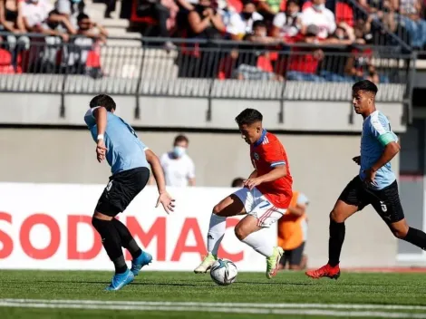 Sebastián Roco muestra heridas de su hijo en la cancha sintética