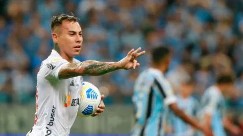 Eduardo Vargas le anota a su ex club quienes, pese al triunfo, descendieron por los resultados de los otros equipos en riesgo