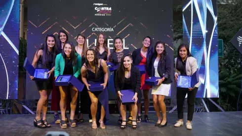 La Gala del Fútbol Femenino, los Premios Contragolpe 2021, fueron una realidad esta noche en la Casa de la Cultura de Ñuñoa.