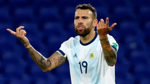 El central argentino del Benfica sufrió un violento asalto en su casa junto a su familia después de un partido por la liga de Portugal.