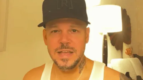 Residente en medio del mensaje que le dedicó a Chile.