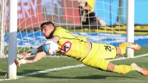El arquero de Huachipato suena fuerte en la precordillera.