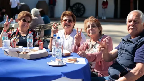 ¿Cuáles son los bonos para personas mayores?