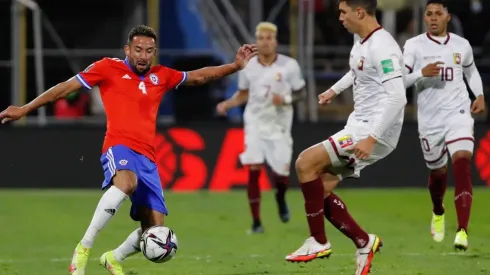 Mauricio Isla espera llegar al Mundial de Qatar con la Roja