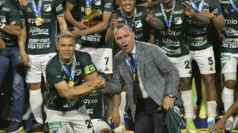 Rafael Dudamel celebra junto al Deportivo Cali