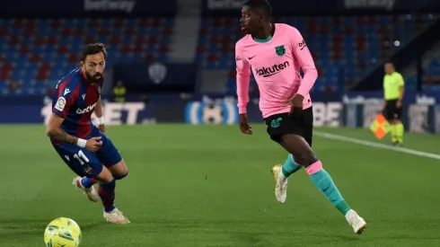 Contra todo pronóstico, el delantero francés firmará una extensión de contrato con el Barcelona y seguirá por cinco temporadas más en el Camp Nou.