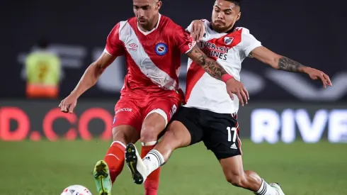 Ávalos estudia las ofertas que le hace Colo Colo