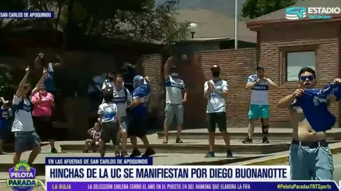Un grupo de hinchas de Universidad Católica protestó fuera de San Carlos de Apoquindo