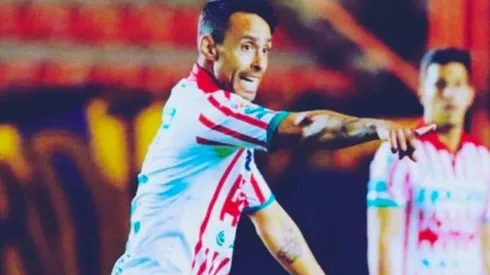 Jorge Valdivia volvió a las canchas con la camiseta del Necaxa