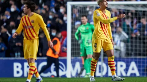 Ronald Araújo ha sido polifuncional en la defensa de Barcelona.