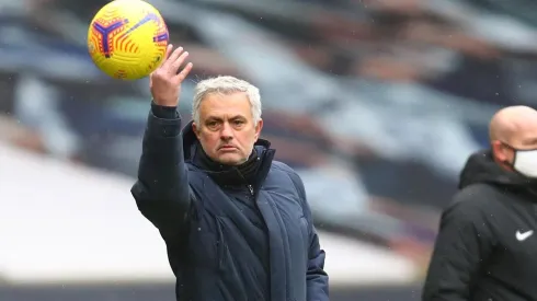 El portugués no se tomó bien la derrota ante el Milan.