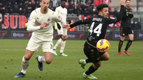 Zlatan marcó uno de los tres goles del AC Milan contra Venezia.