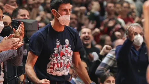 Djokovic pudo salir del hotel, pero igual lo pueden deportar