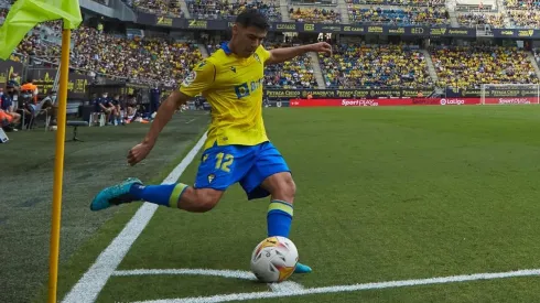 Diario local le declara la guerra al Cádiz de Tomás Alarcón.