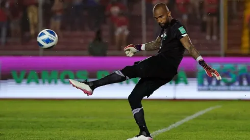 Luis Mejía será el arquero que reemplace al Mono Sánchez en Unión Española
