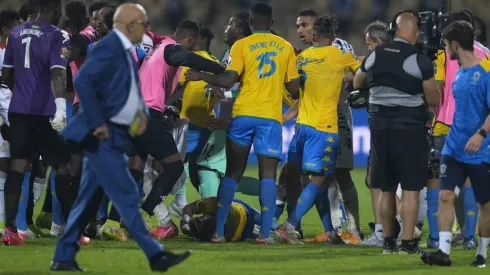 Combos y empujones entre Gabón y Ghana por la Copa Africana de Naciones.