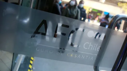 ¿A qué beneficios pueden postular las personas cesantes?