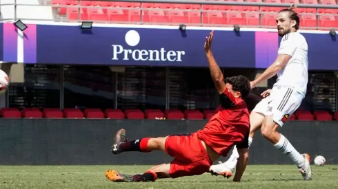 Christian Santos está en llamas y anotó otra vez para Colo Colo en un amistoso
