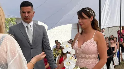 Jorge Acuña en su matrimonio con Cynthia De La Cruz, en Lampa.