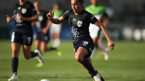 Cote Rojas mostró su tremenda habilidad goleadora y anotó un tremendo hat-trick con la camiseta del Sidney FC.