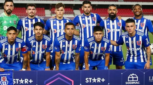 Universidad de Chile cayó en su debut frente a Colo Colo por 2-1.