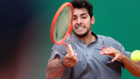 Cristian Garin puede meterse entre los quince mejores tenistas del circuito profesional si mantiene el pulso en el Abierto de Australia