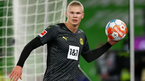 El Androide hizo enojar a los timoneles del Dortmund.