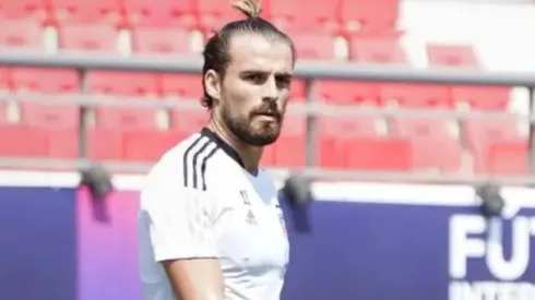 Christian Santos la tiene complicada en Colo Colo.