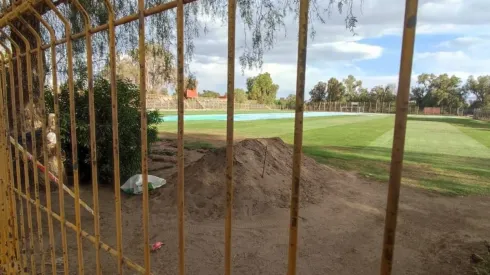 Las canchas que se prepararon en Calama tenían buena pinta, pero no pasaron la prueba de calidad de la selección chilena