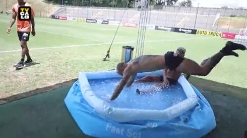 Eduardo Vargas demostró su valentía ante el desafío de Matías Zaracho.