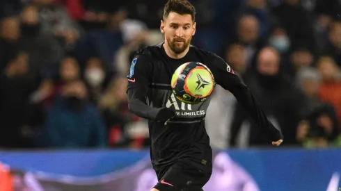 Messi no aguantó las críticas por su partida a Francia.