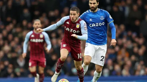 Emiliano Buendía fue figura en triunfo del Aston Villa.