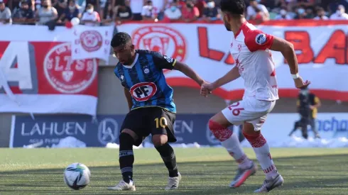 Brayan Palmezano sufrió una terrible lesión y es baja en Huachipato